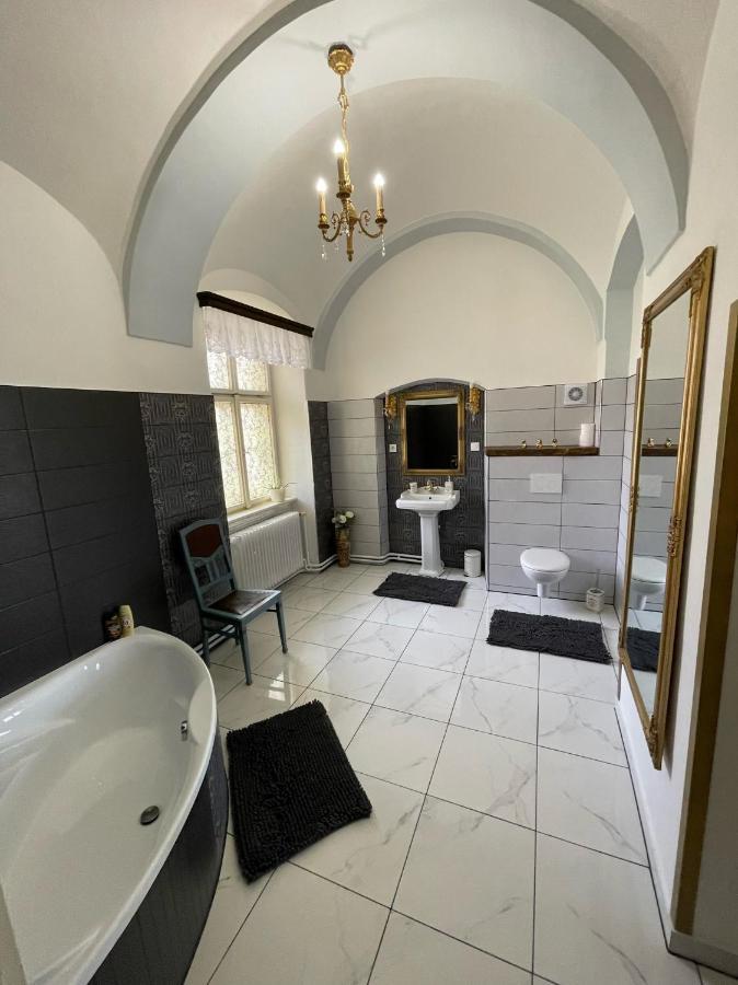 Apartman Sunny Adam Na Zamku Ческа-Каменице Экстерьер фото
