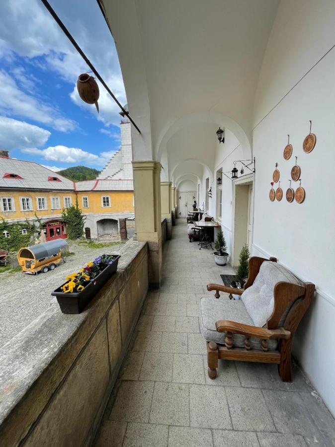 Apartman Sunny Adam Na Zamku Ческа-Каменице Экстерьер фото